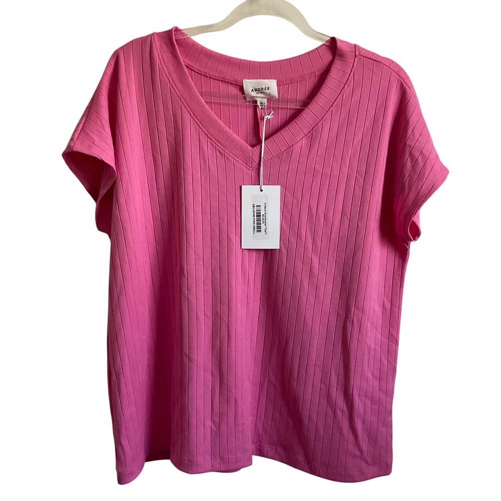 Andree by Unit Pink Ribbed V-Neck Doorbuster Shorts Sleeve Top - Small‎ - NEW